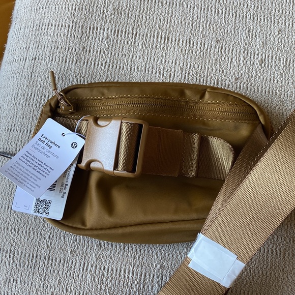 Lululemon everywhere belt bag - Picture 3 of 3
